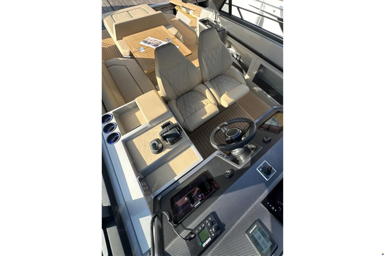 Focus Motor Yacht 3X
