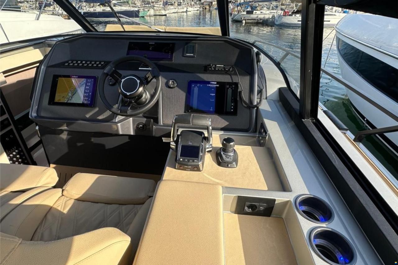 Focus Motor Yacht 3X