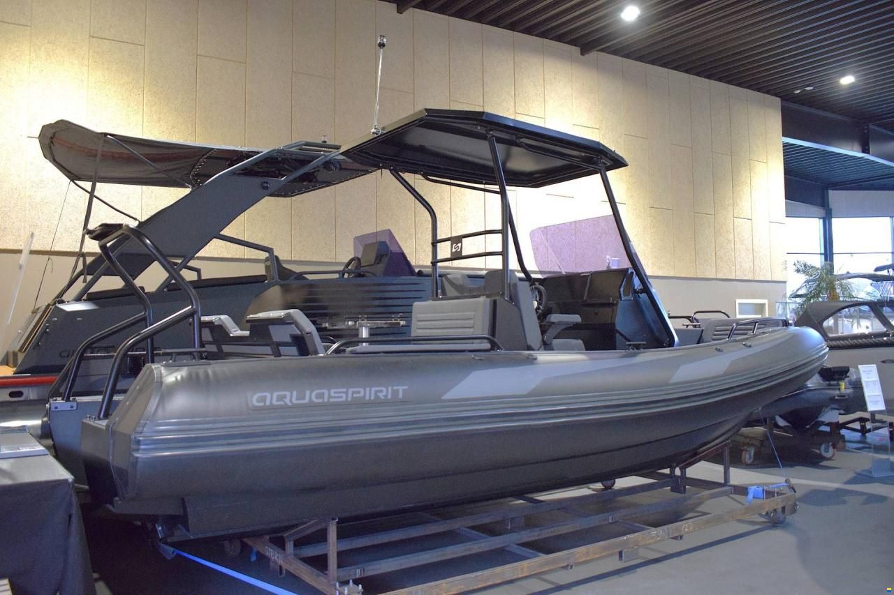 Aqua Spirit 700