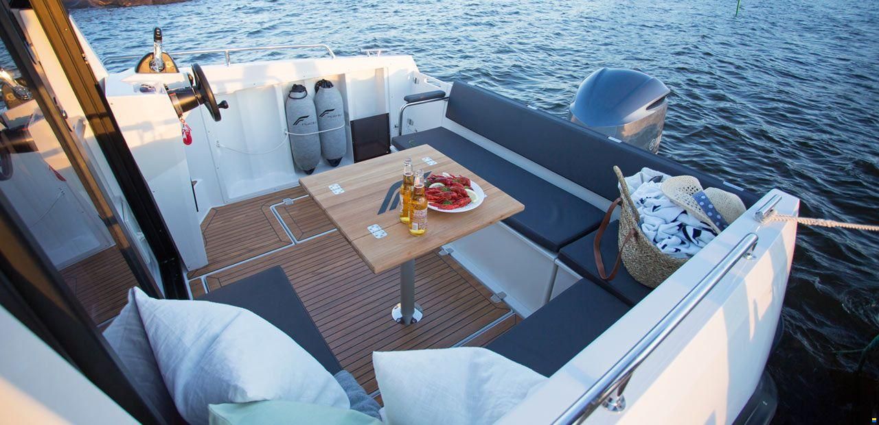 Finnmaster Pilot 8 - 2 X 150 HP Yamaha