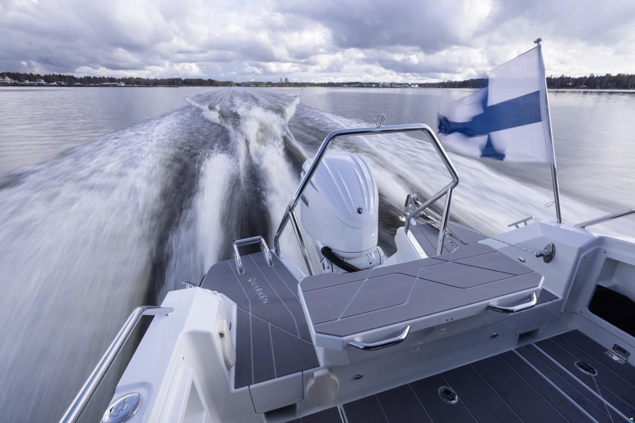 Quarken 27 Cabin