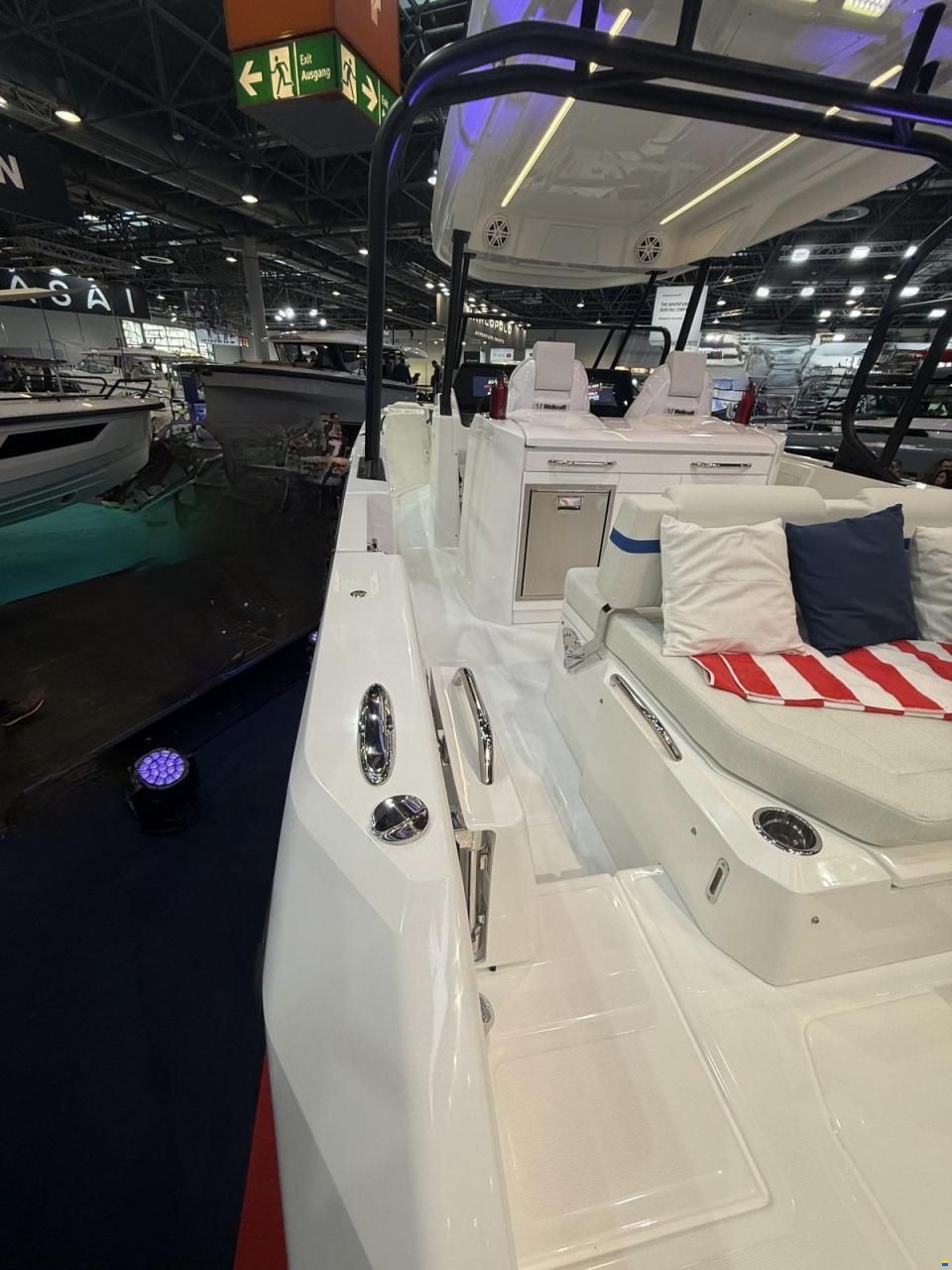 Wellcraft 28 T-TOP