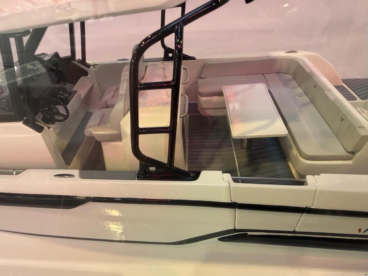 Wellcraft 28 T-TOP