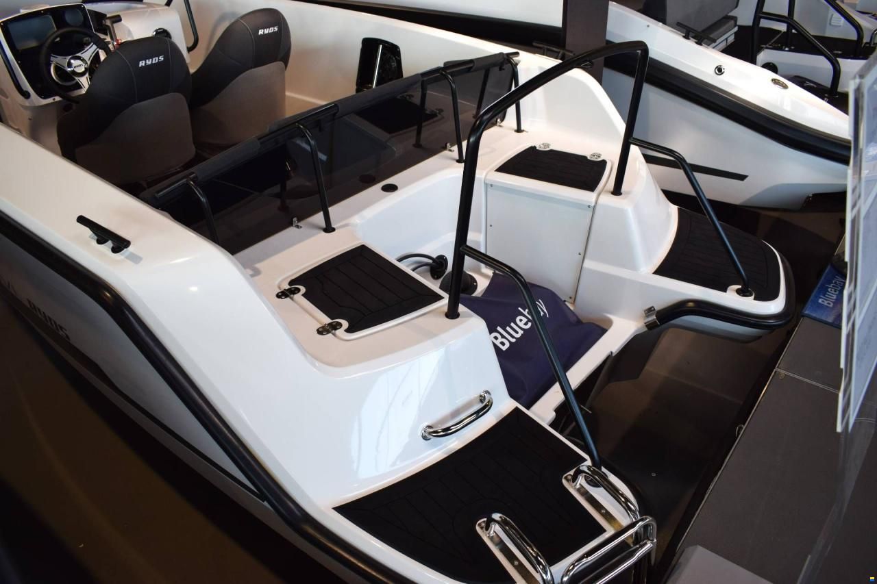 Ryds 630VI Mid C - 115 HP Yamaha