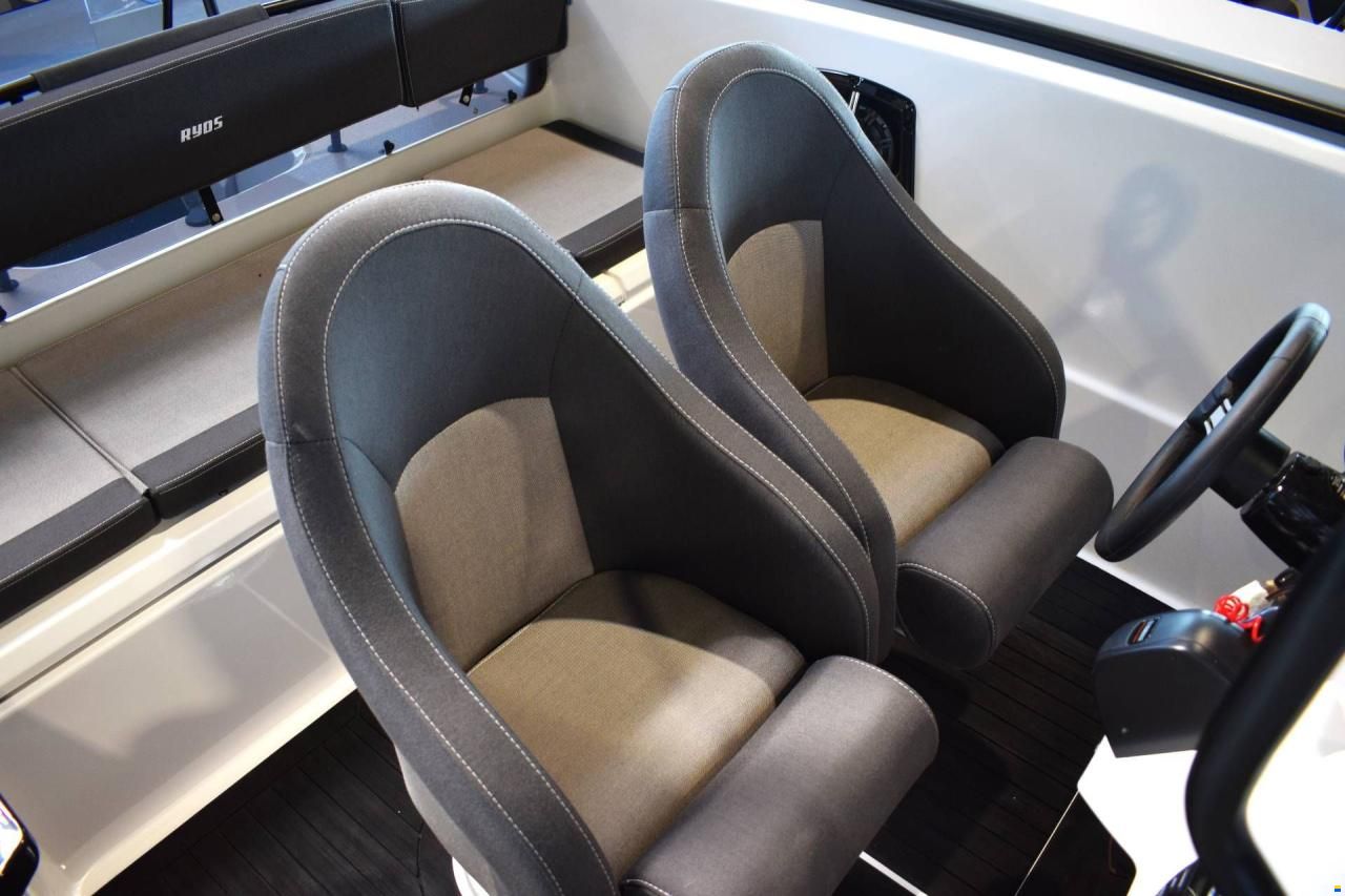 Ryds 630VI Mid C - 115 HP Yamaha