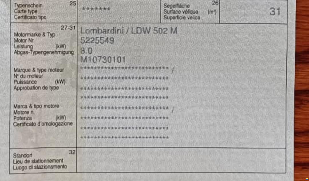 Plusieurs Moteurs inboard et hors-bord