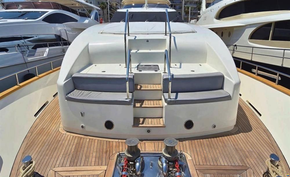 Falcon Yachts GB 102