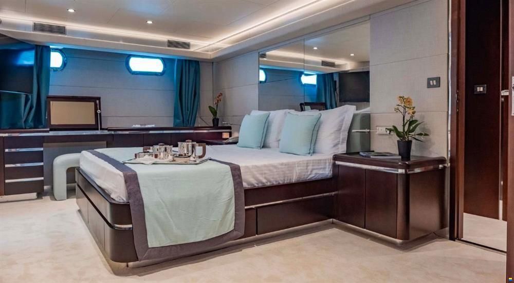 Cantieri di Pisa 30m.