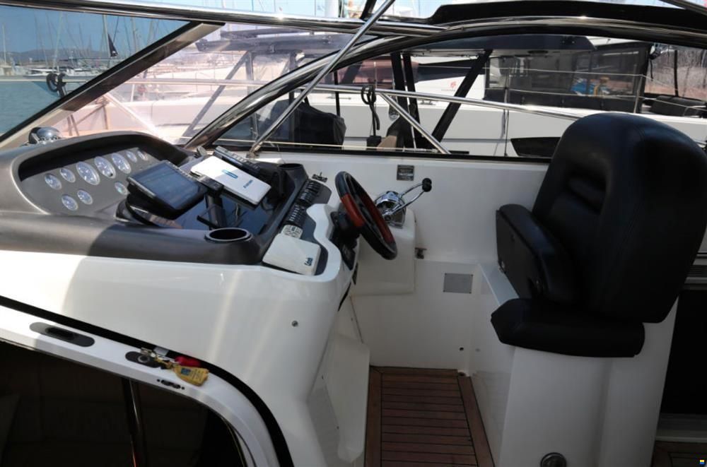 Sunseeker Camargue 53