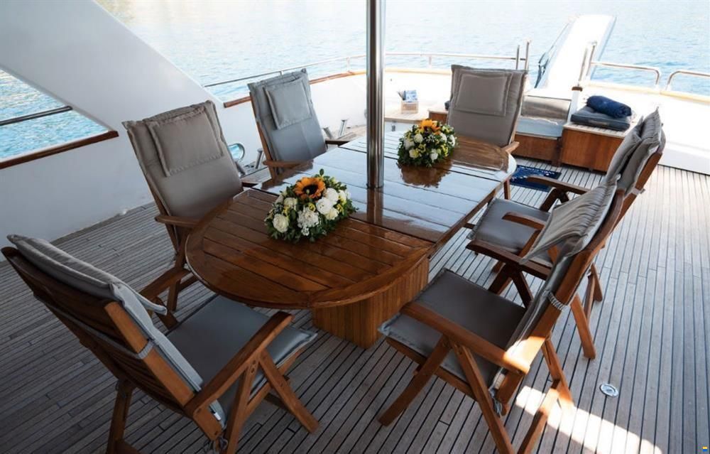 Perama Steel Cruiser 30m