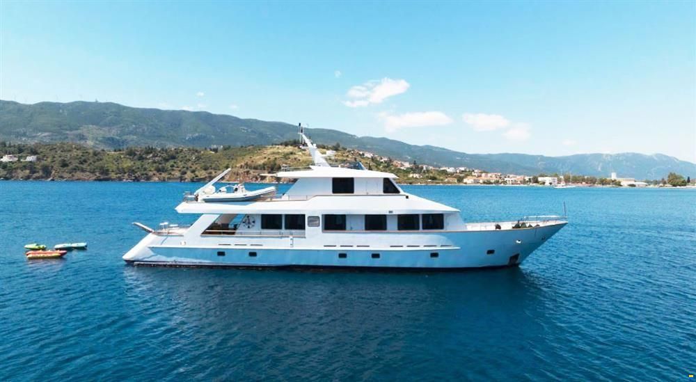 Perama Steel Cruiser 30m