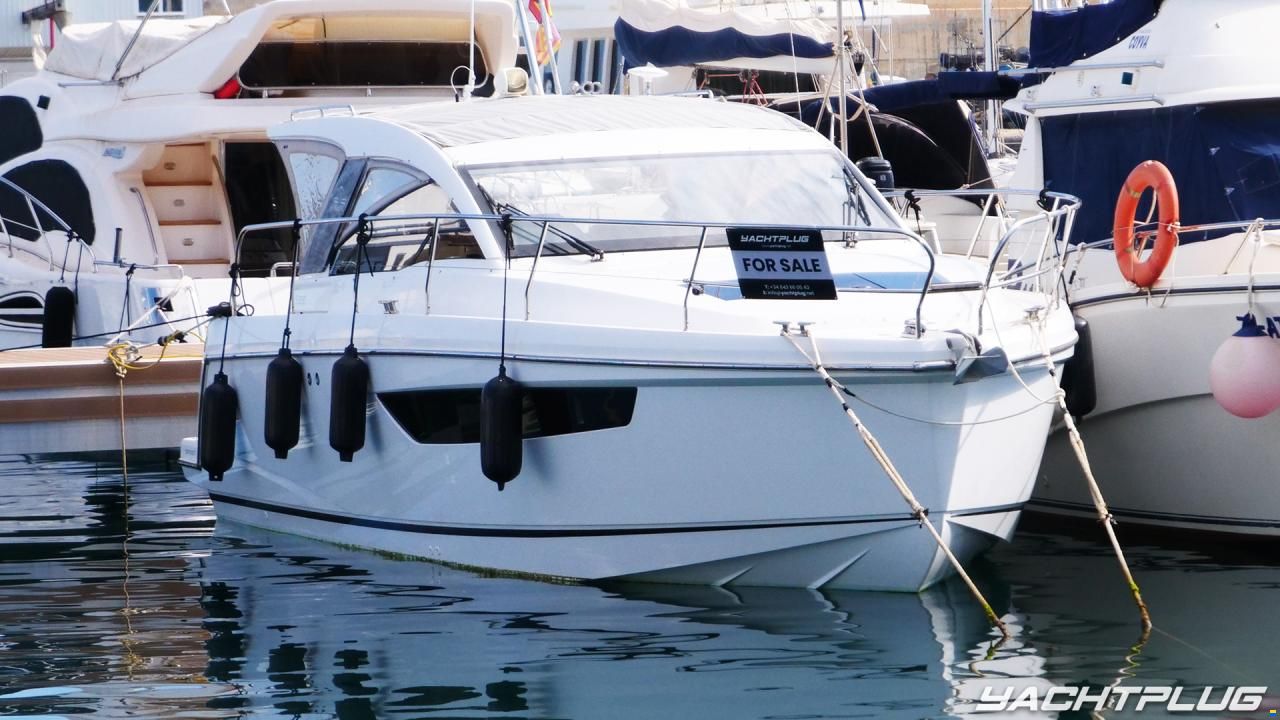 Sealine S330