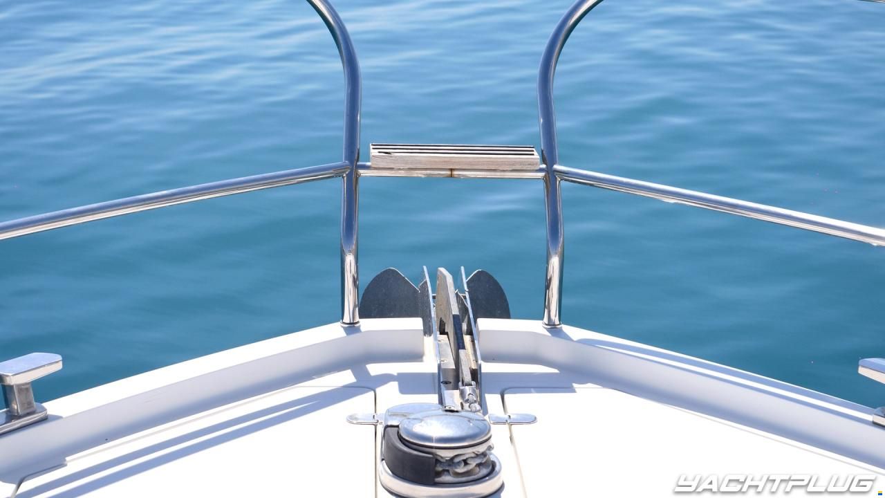 Sealine S330