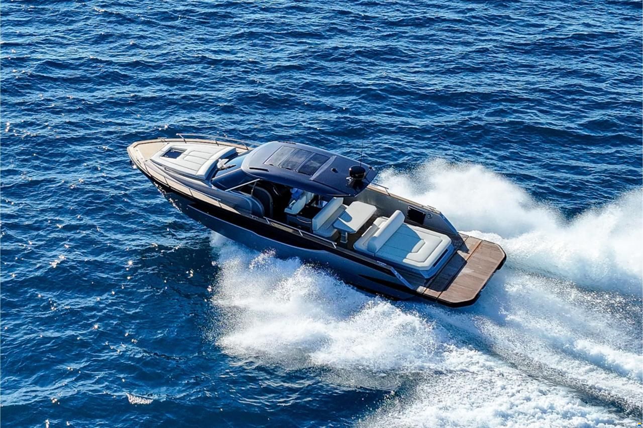 Focus Motor Yacht Forza 37