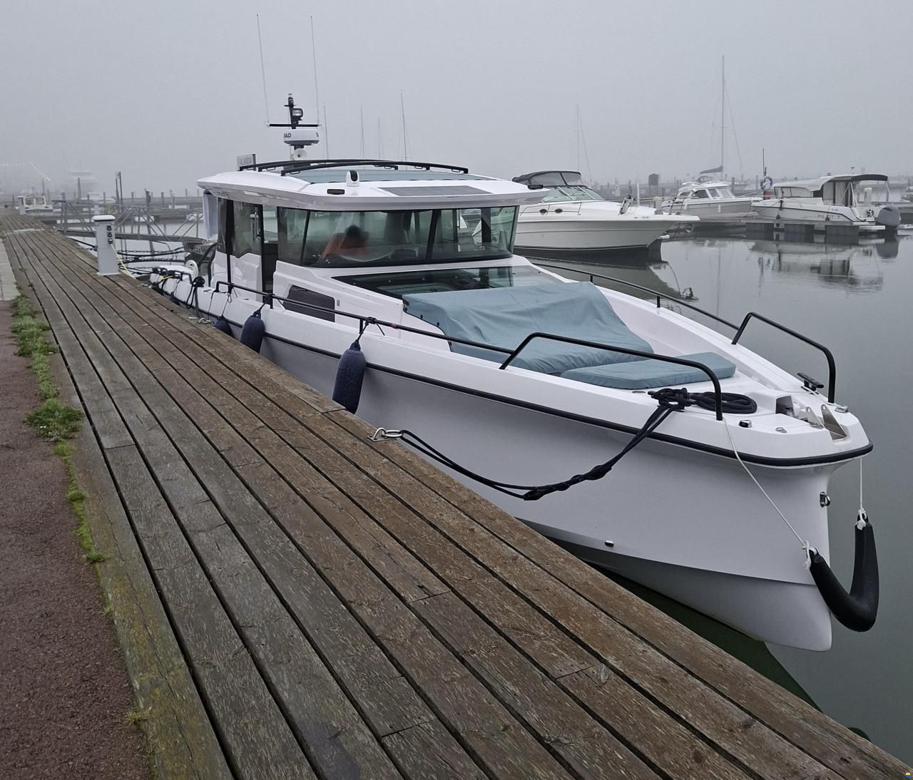 Axopar 45 XC Cross Cabin