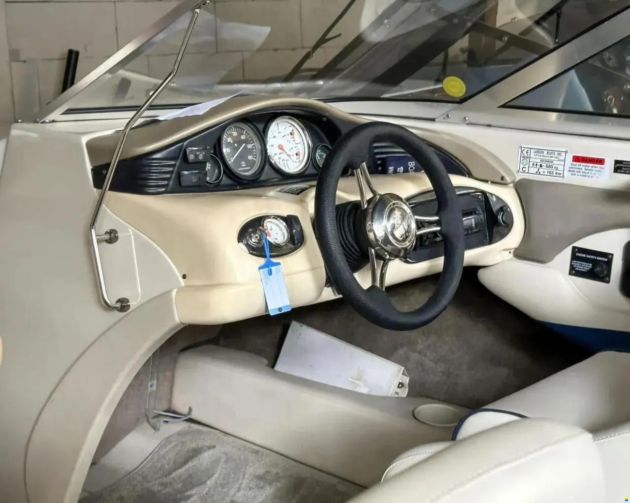 Larson 190 SEI Bowrider