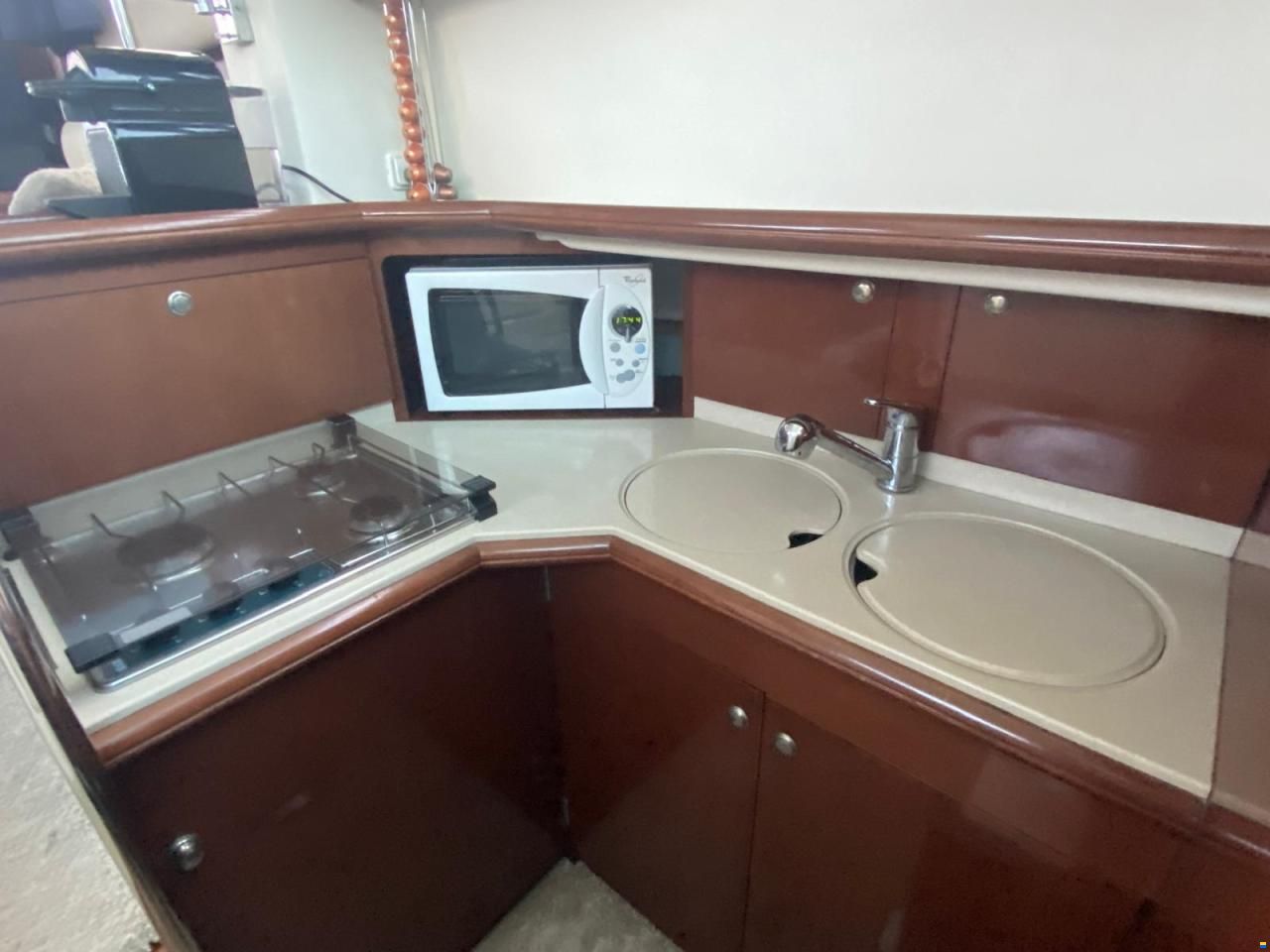 Jeanneau Prestige 36 Fly