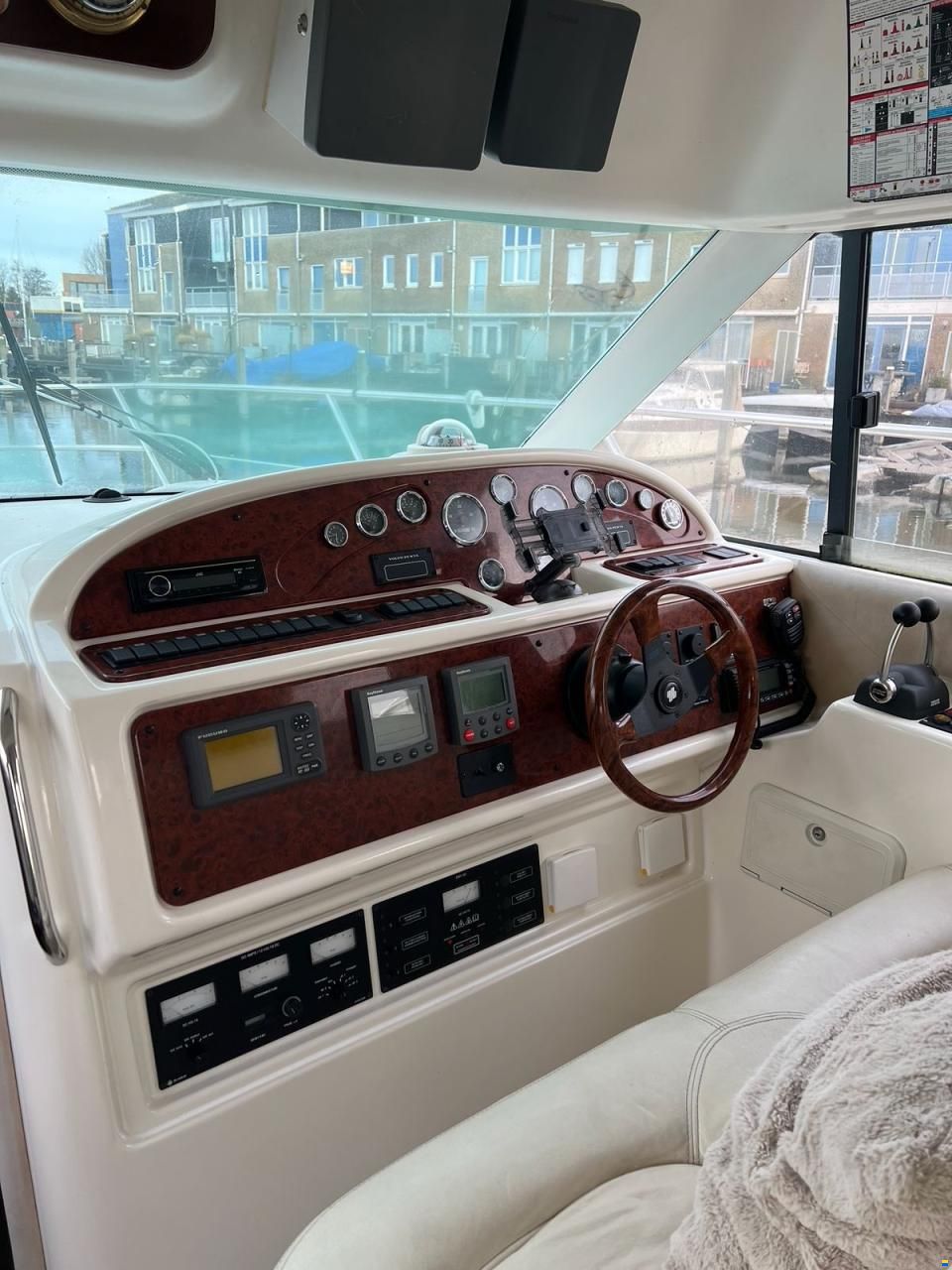 Jeanneau Prestige 36 Fly