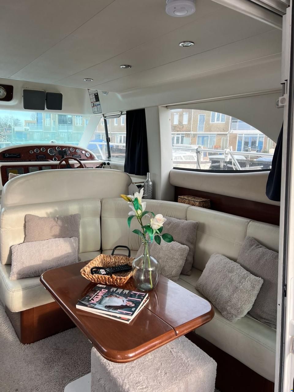 Jeanneau Prestige 36 Fly
