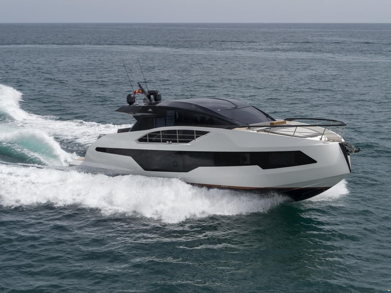 Astondoa 677 Coupe