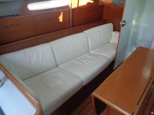 Beneteau First 36.7