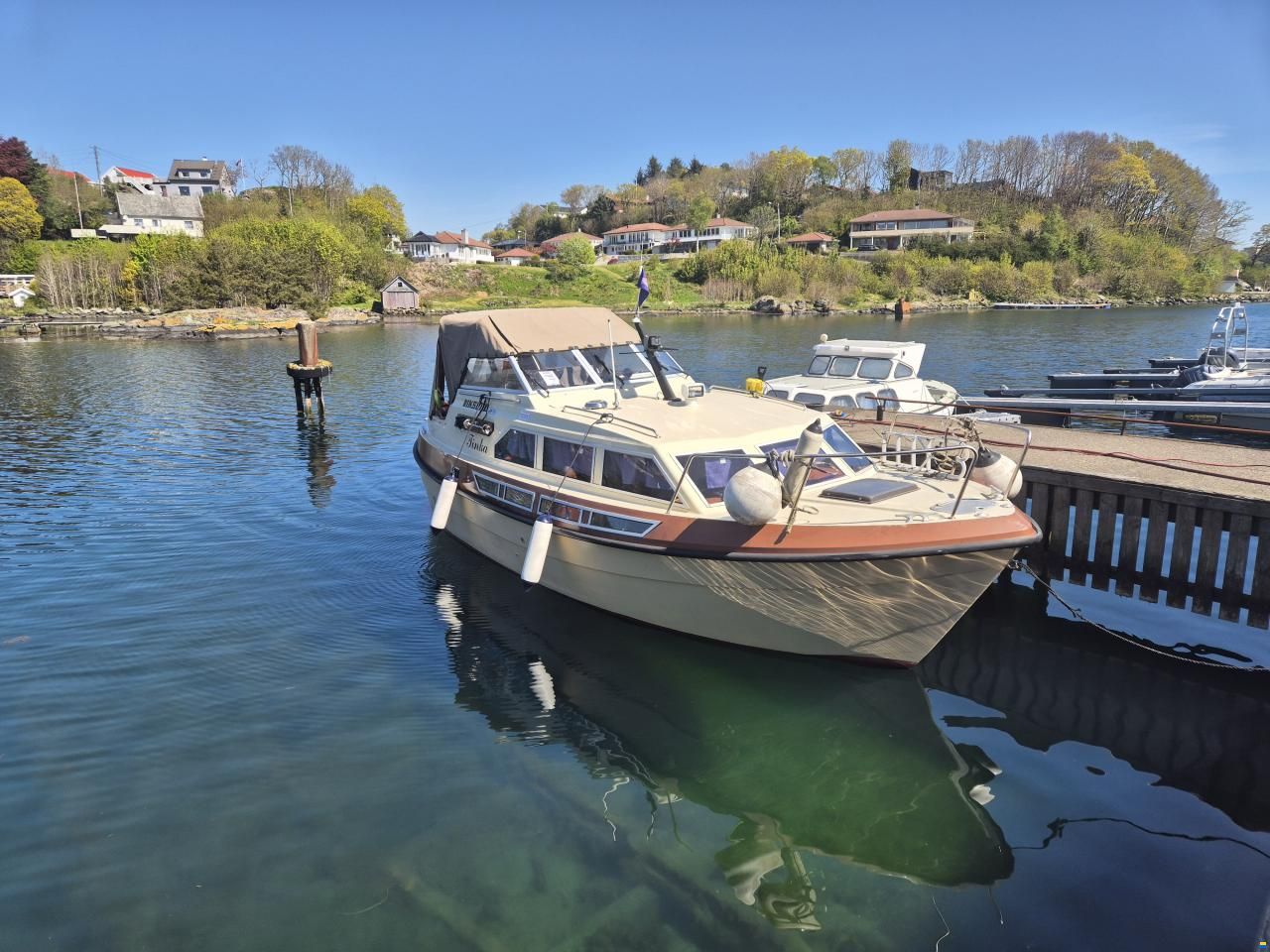 Viksund Frontier 880