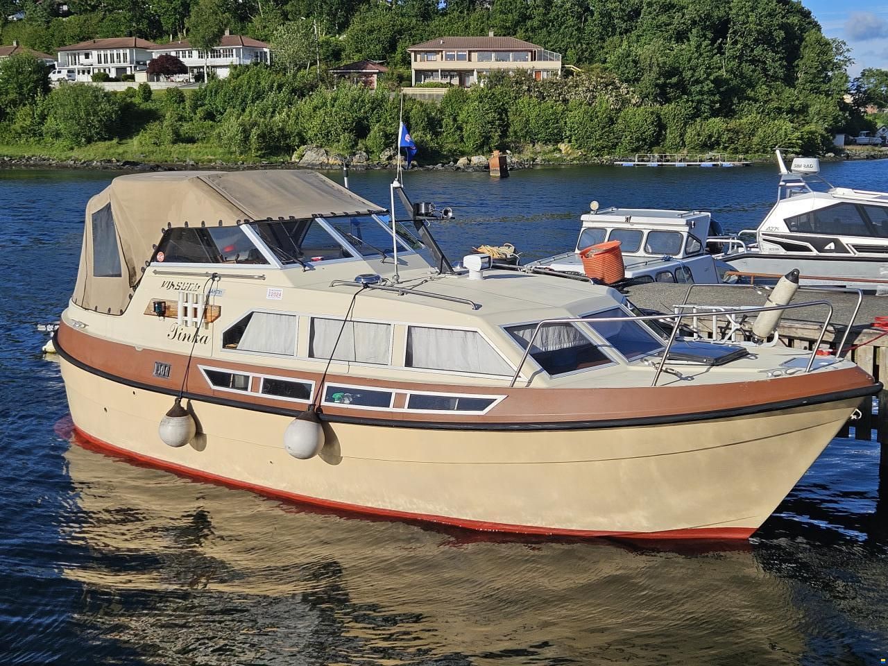 Viksund Frontier 880