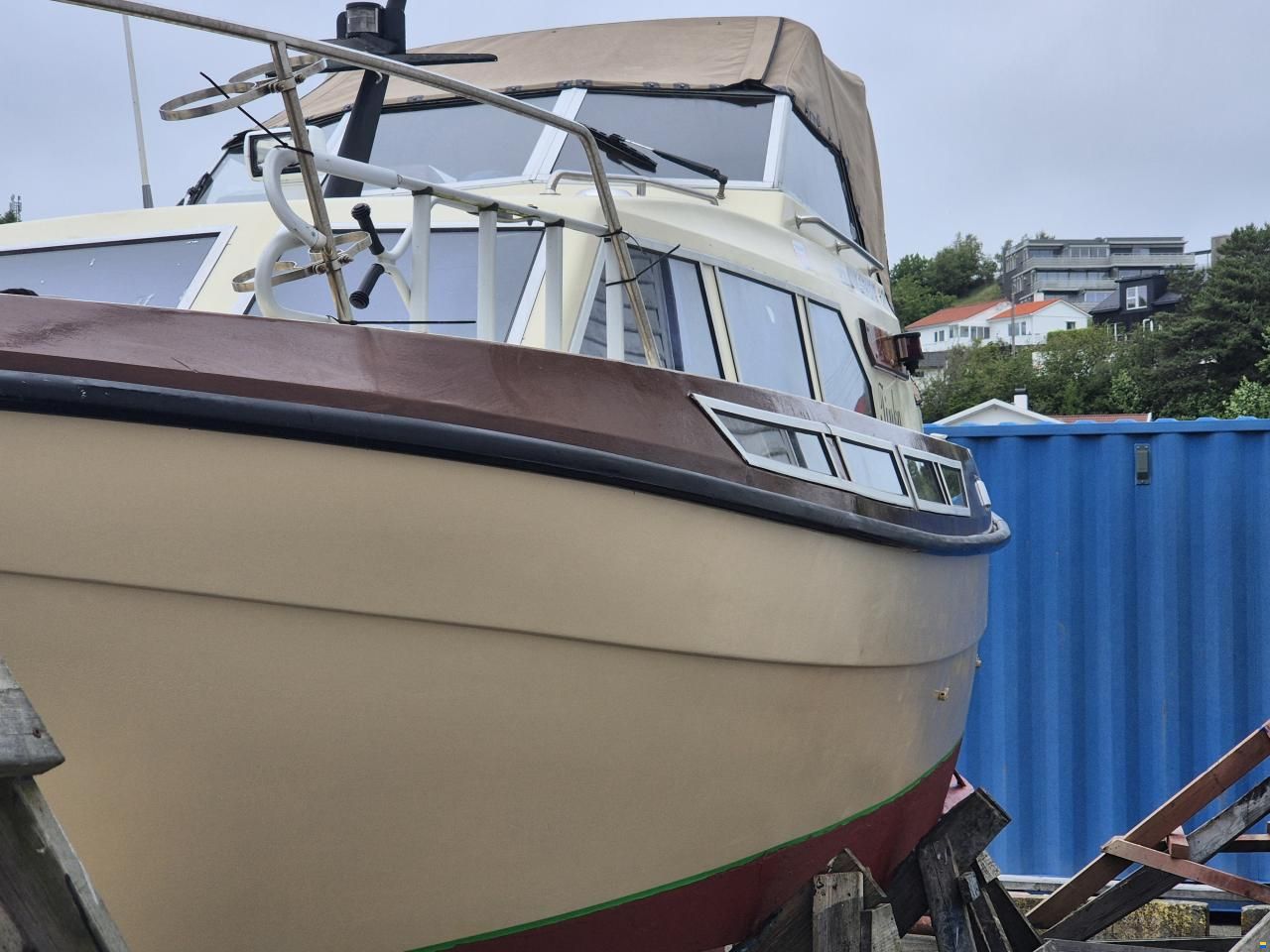 Viksund Frontier 880