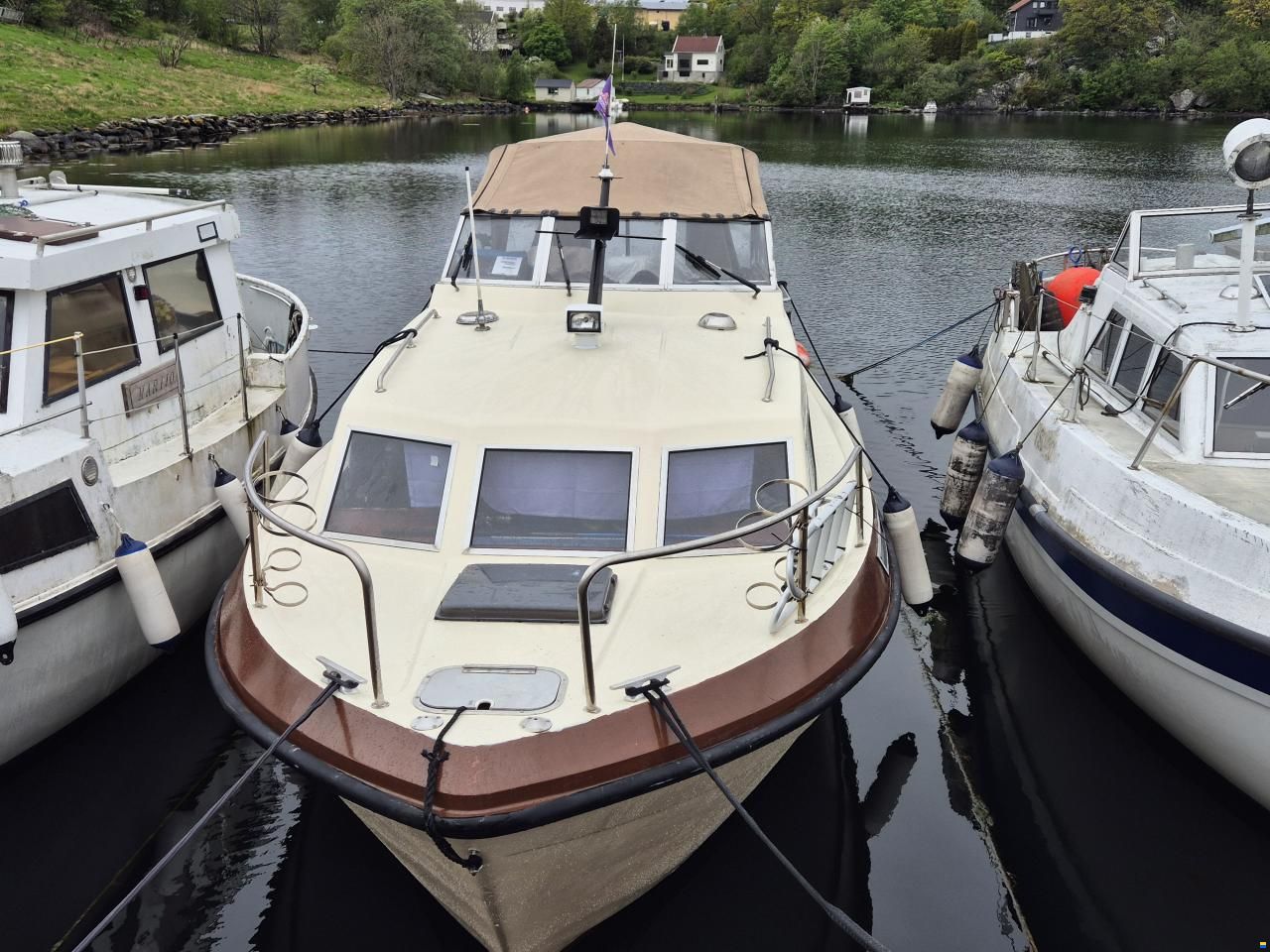 Viksund Frontier 880