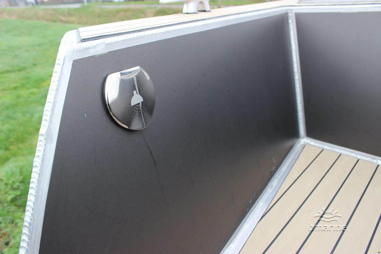 Van Vossen Tender Cabin 1000