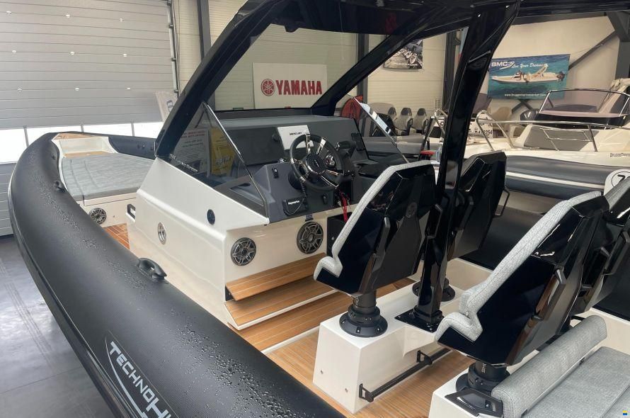 Technohull 38 Grand Sport