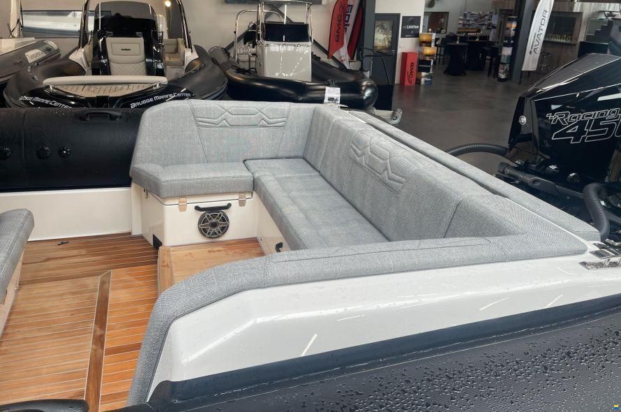 Technohull 38 Grand Sport