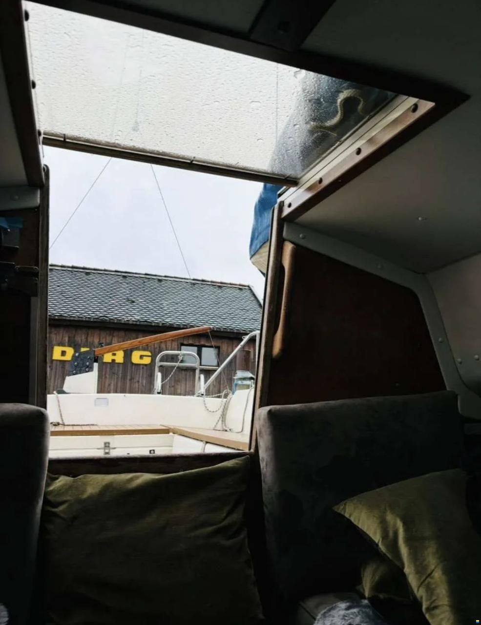 Bavaria 606