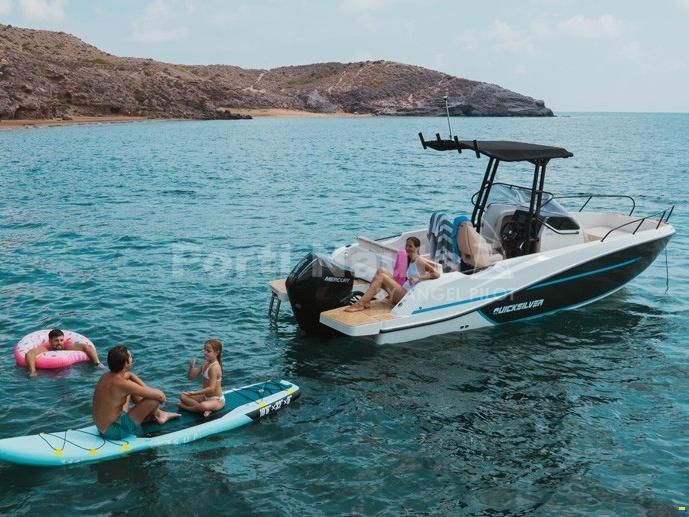 Quicksilver Activ 705 Open