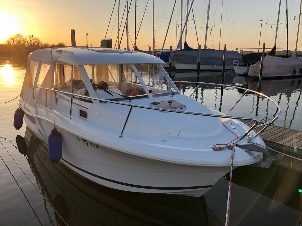 Jeanneau Merry Fisher 725