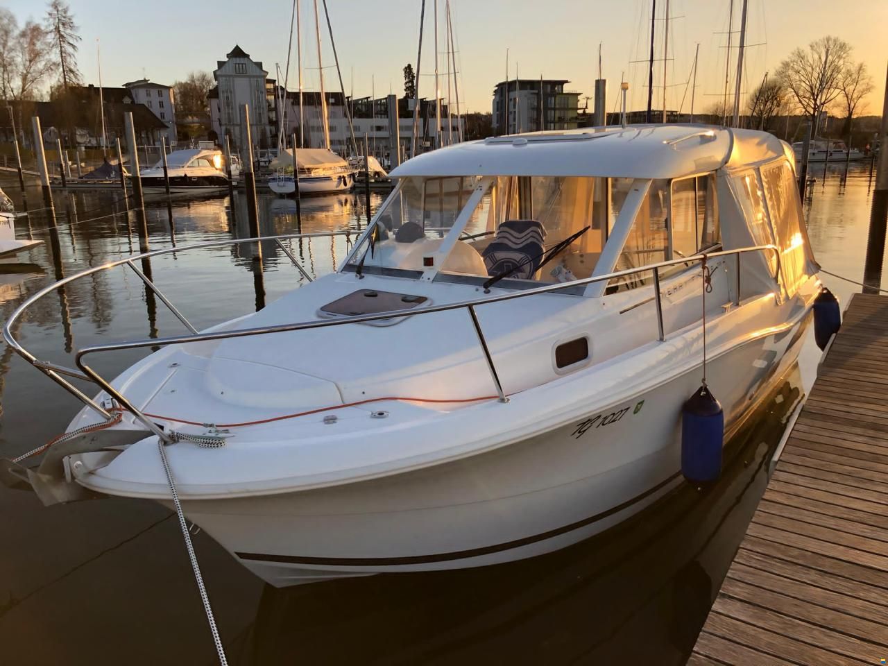 Jeanneau Merry Fisher 725