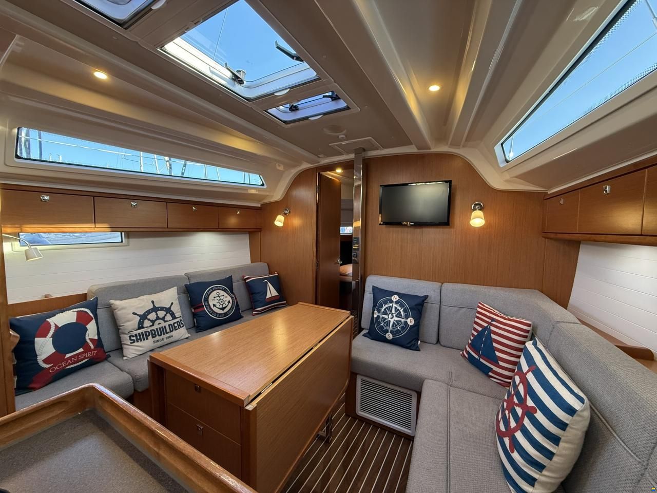 Bavaria 37 Cruiser