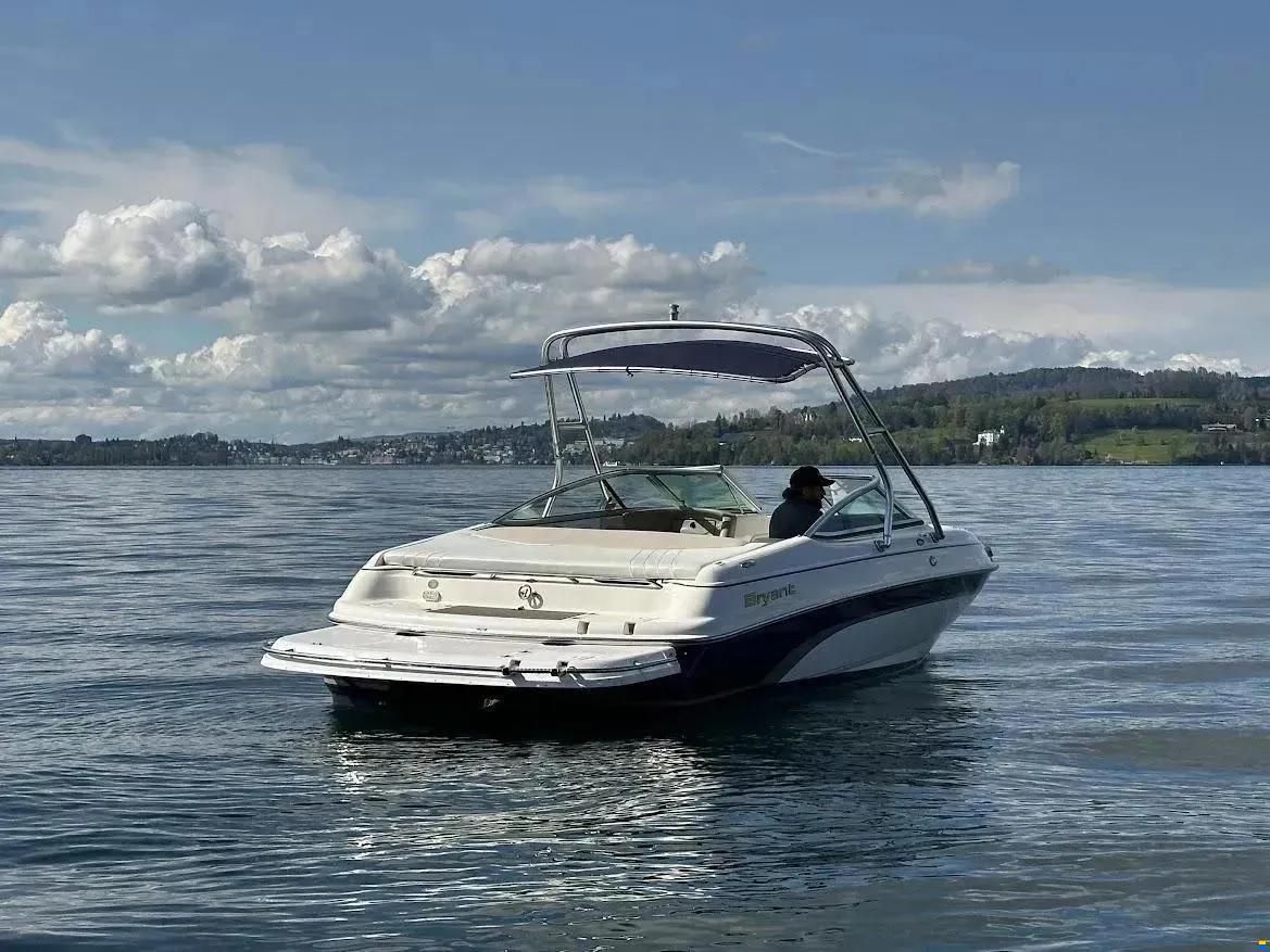 Bryant Boats 214 Bowrider