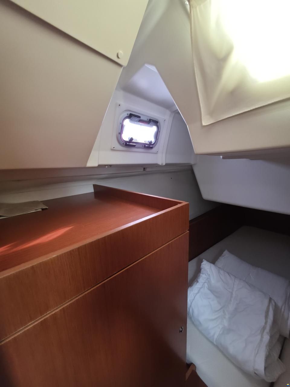 Beneteau OCEANIS 38.1