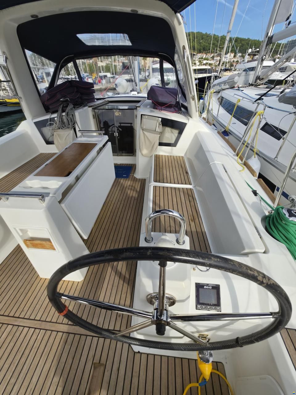 Beneteau OCEANIS 38.1