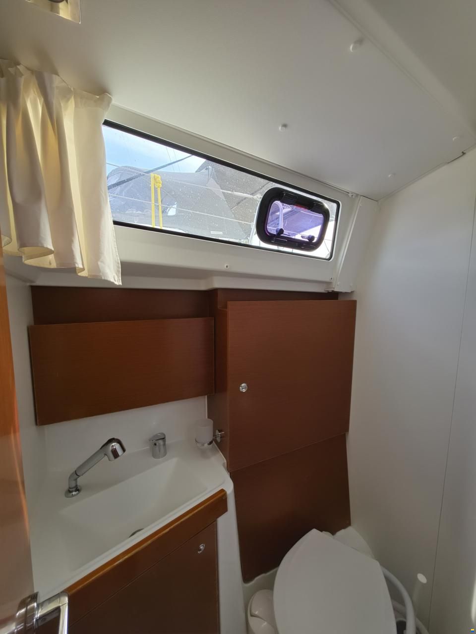 Beneteau OCEANIS 38.1