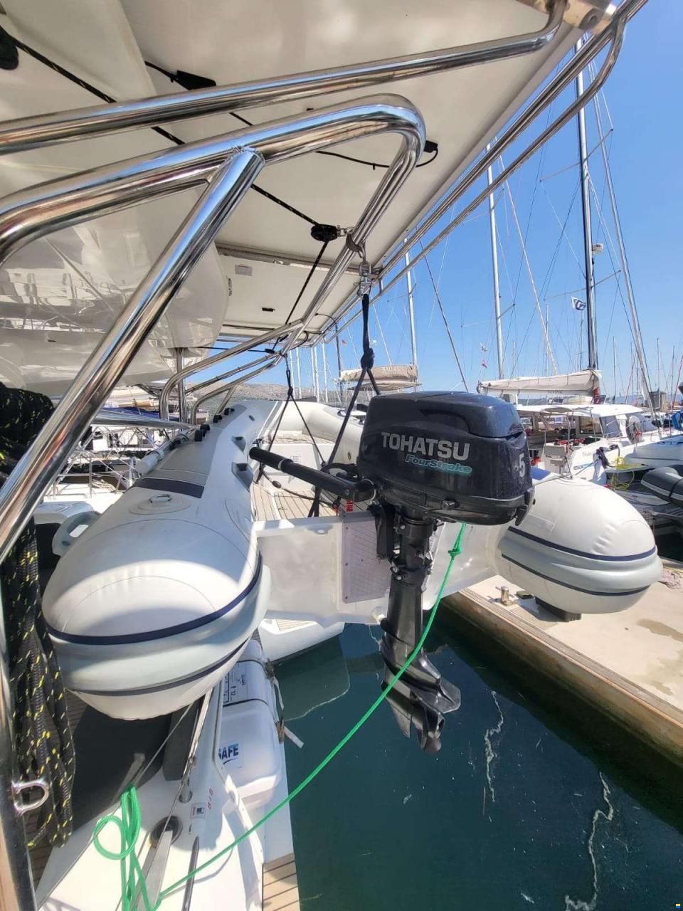 Lagoon 42
