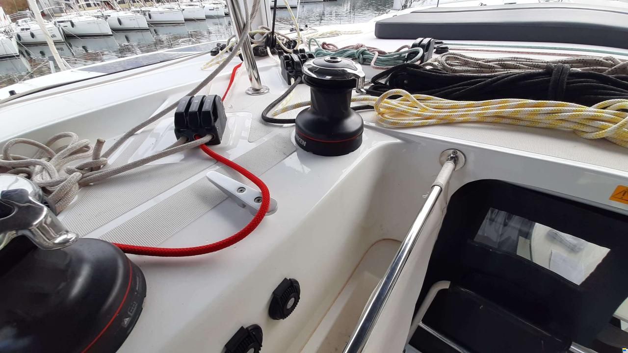 Lagoon 42