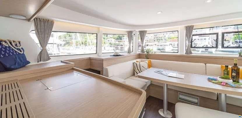 Lagoon 42