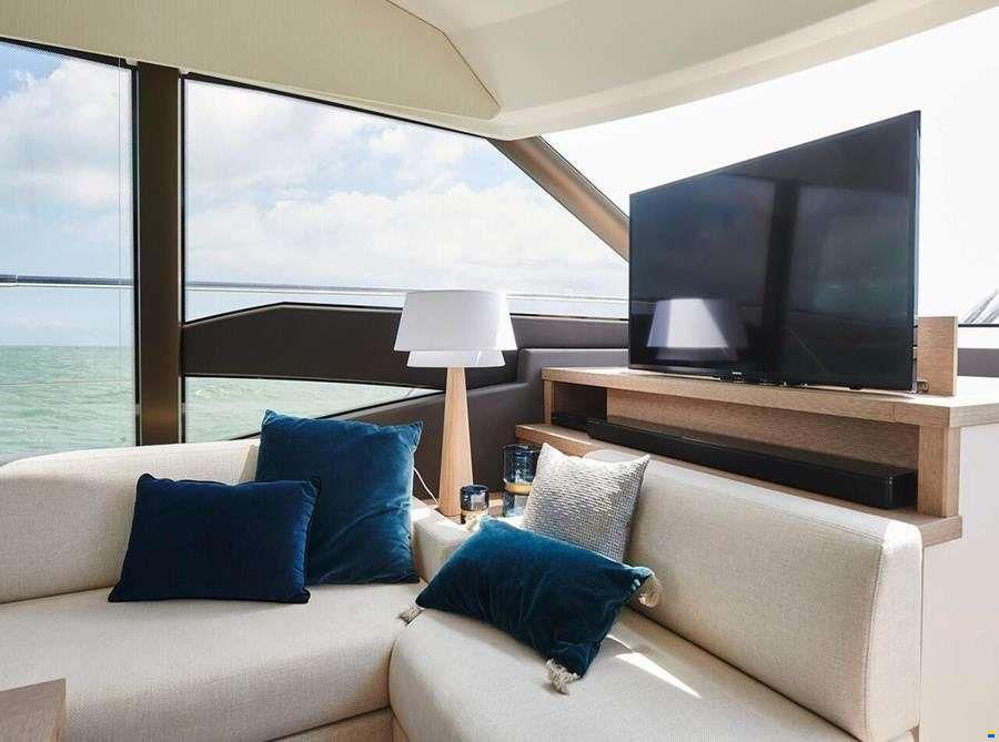 Prestige 590