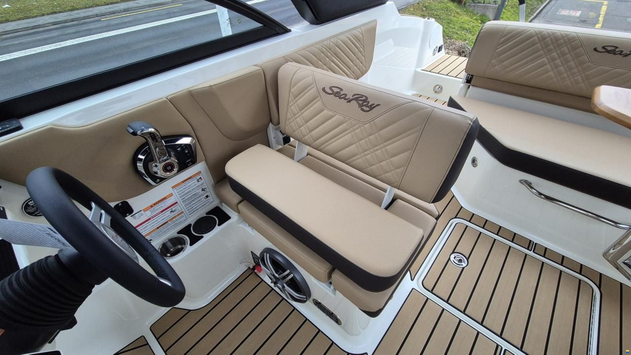 Sea Ray SDX 230 Europe