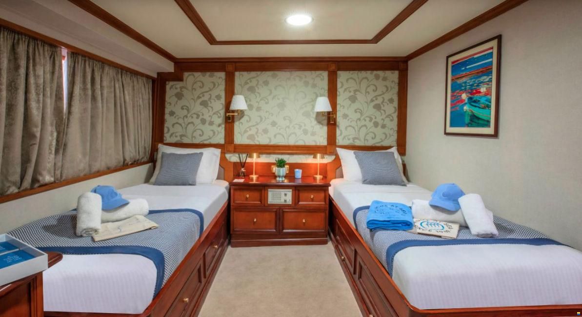 Kremer-Werft Boutique Cruise Ship 50m