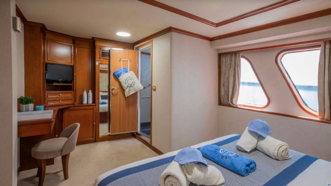 Kremer-Werft Boutique Cruise Ship 50m