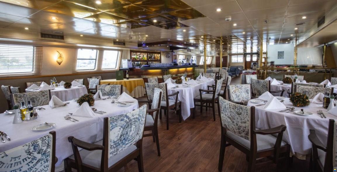 Perama Boutique Cruise Ship 45m