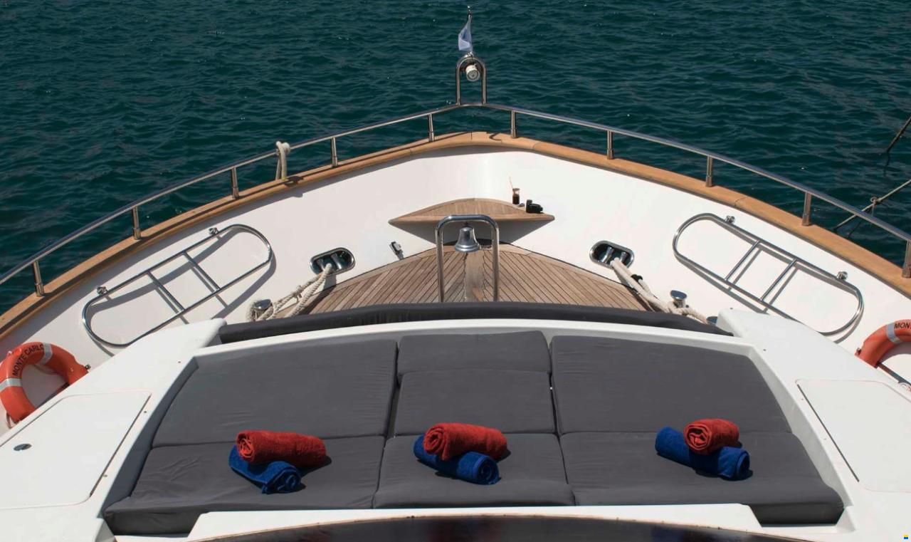 Falcon Yachts Falcon 100